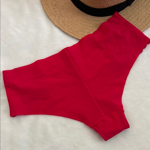 NWT PINK Victoria's Secret | Women’s Red Lace Seamless Panties Size Medium - Picture 2 of 5